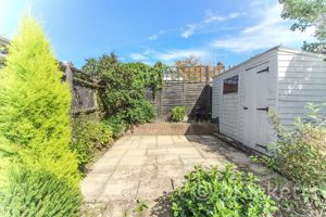 Photo 25- click for photo gallery